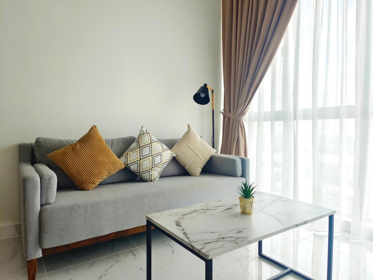 One Bedroom Troika Kota Bharu By Aghome, Modern Design Exterior foto